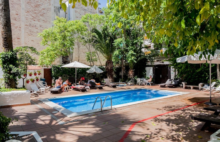 Swimming pools - 1