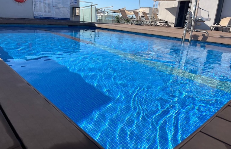 Swimming pools - 1