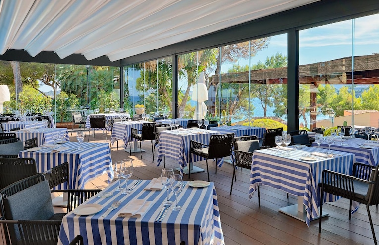 Restaurants - 6