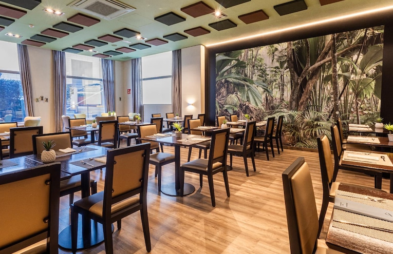 Restaurants - 4