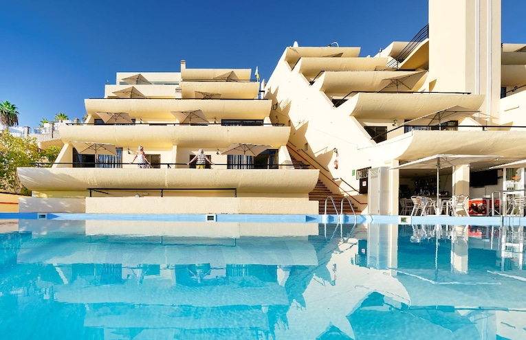Swimming pools - 4