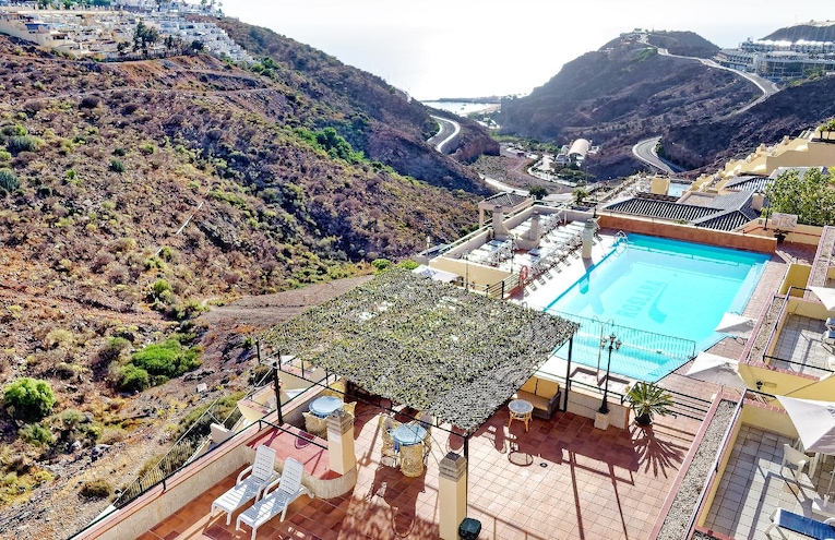 Swimming pools - 8