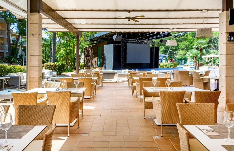 Restaurants - 4