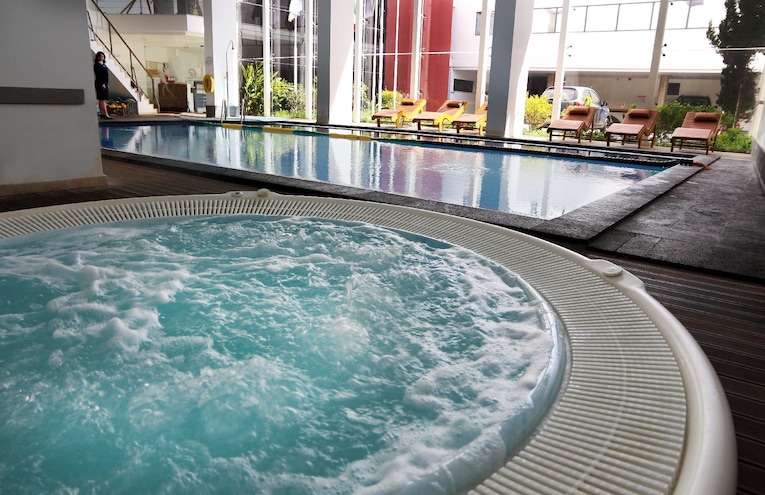 Swimming pools - 4