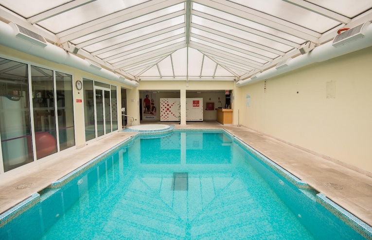 Swimming pools - 1