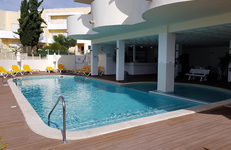 Swimming pools - 1