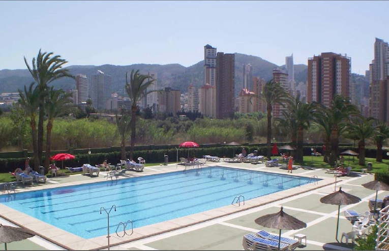Swimming pools - 1