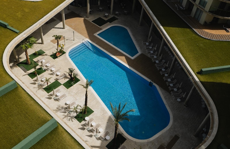 Swimming pools - 4