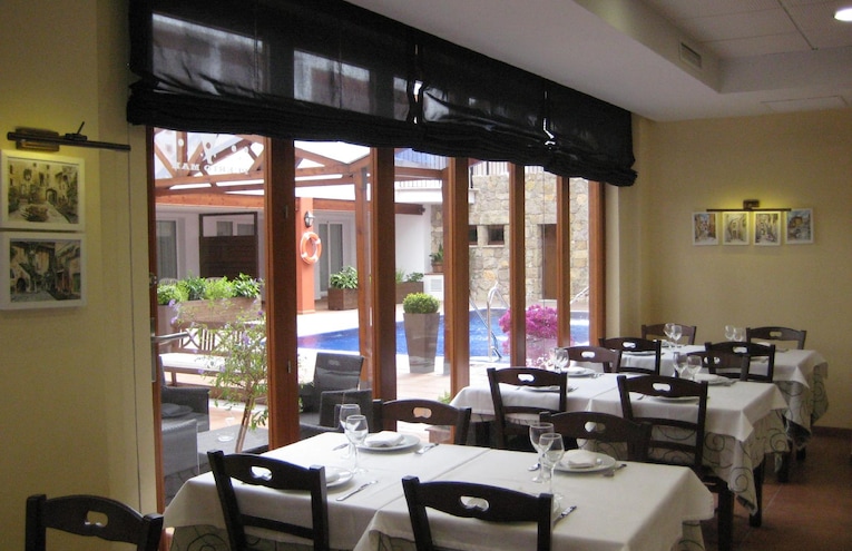 Restaurants - 1