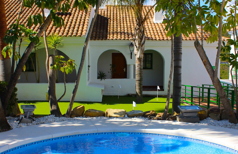 Swimming pools - 1