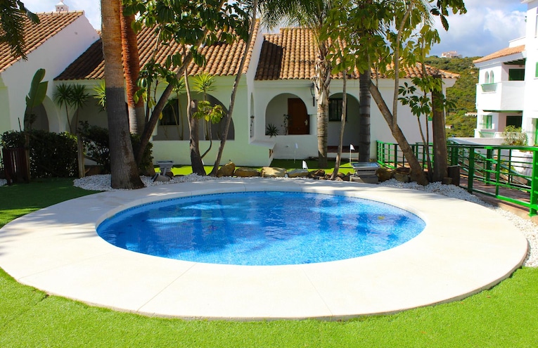 Swimming pools - 3