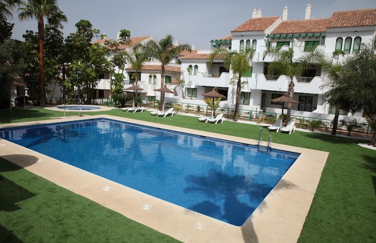 Swimming pools - 4