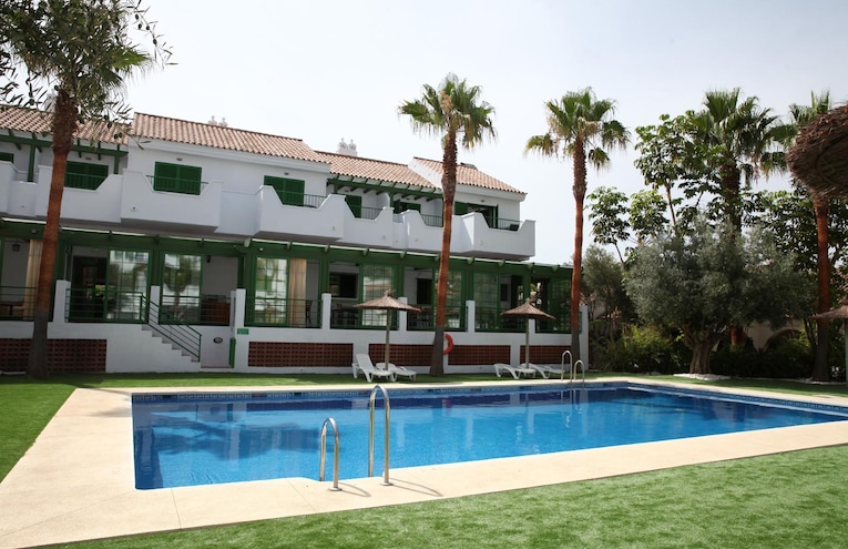 Swimming pools - 7