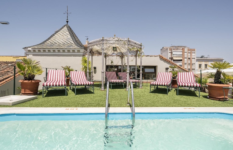 Swimming pools - 3