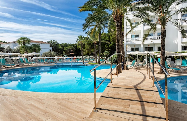 Swimming pools - 1