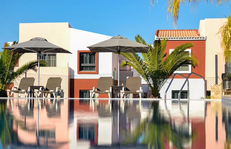 Swimming pools - 1