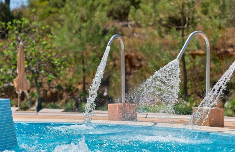 Swimming pools - 1