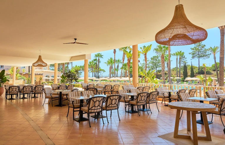 Restaurants - 7