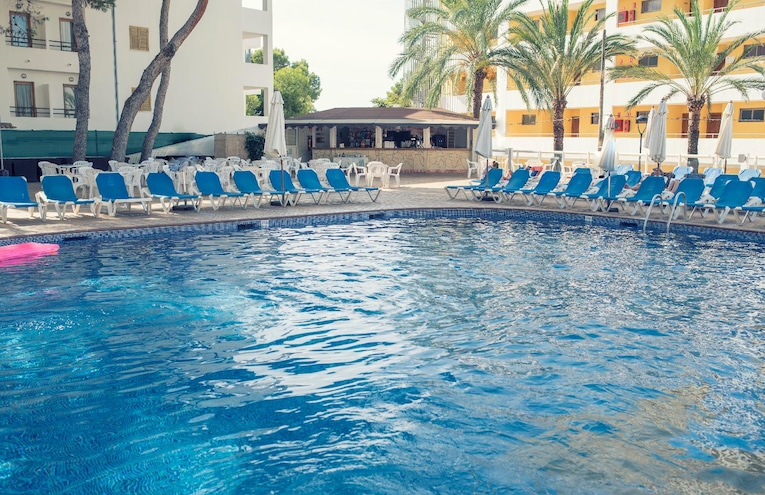 Swimming pools - 4