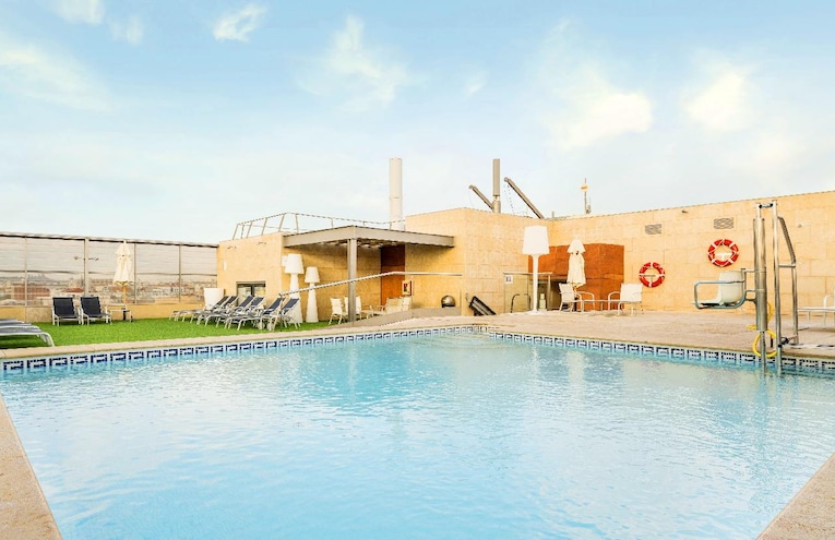 Swimming pools - 3