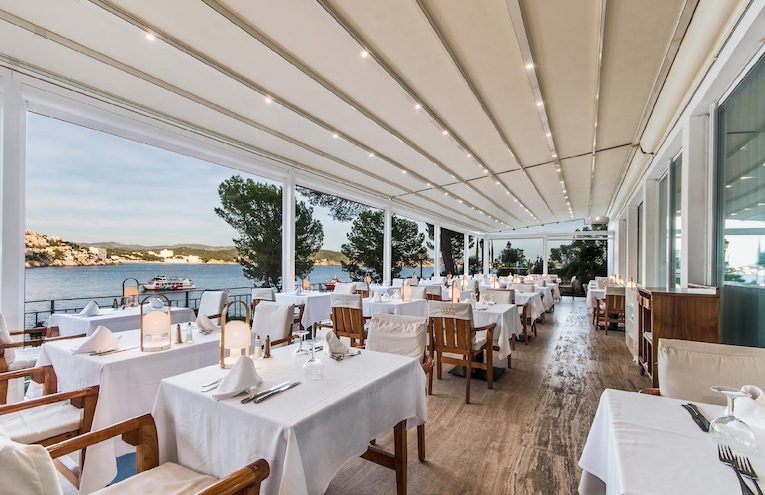 Restaurants - 3