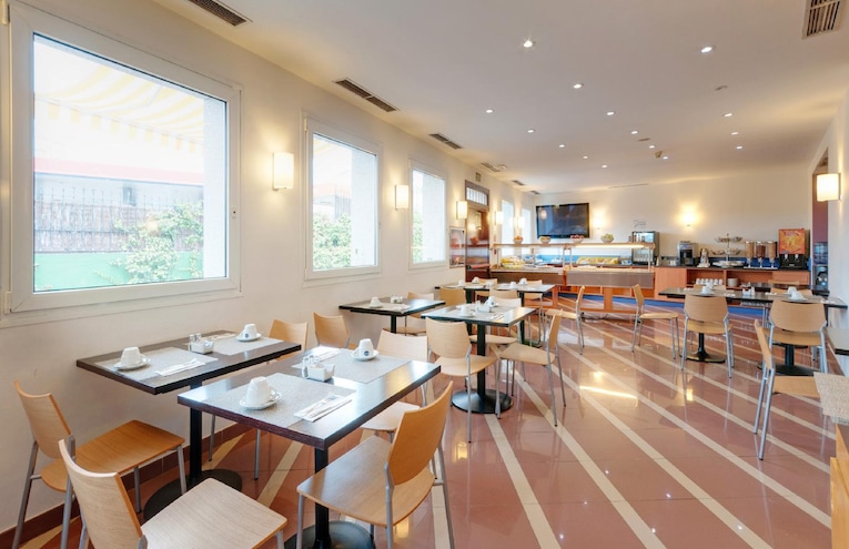 Restaurants - 5
