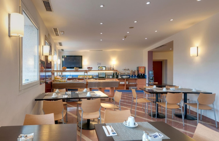 Restaurants - 6