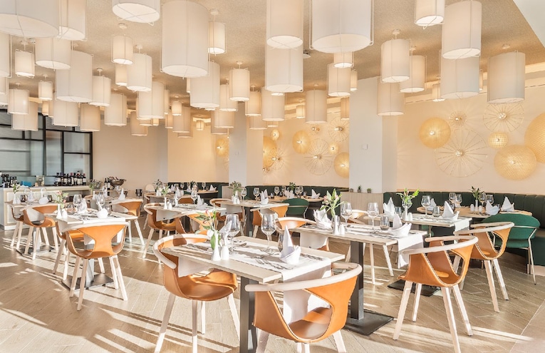Restaurants - 7