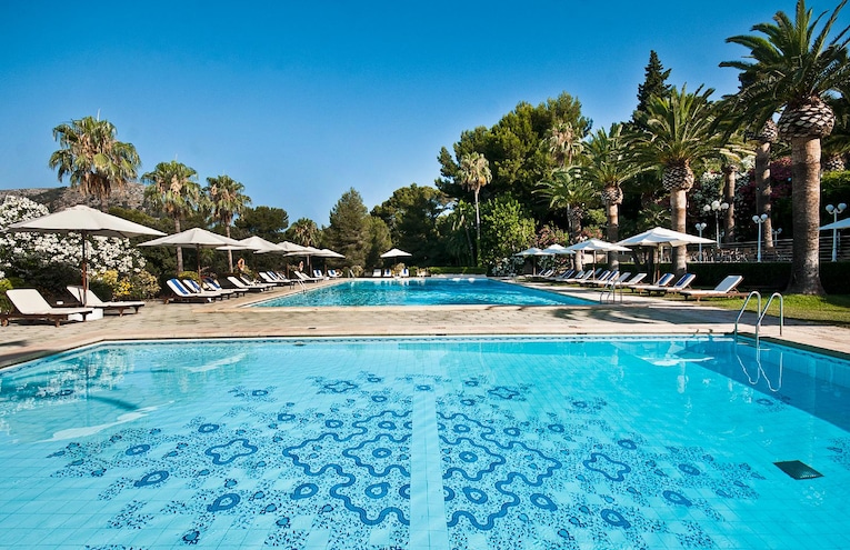 Swimming pools - 1