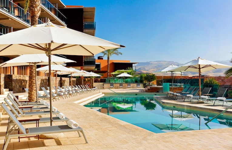 Swimming pools - 1