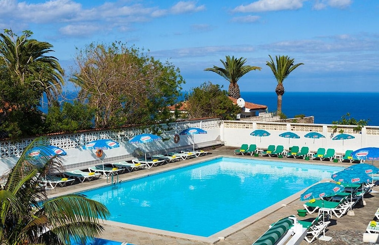 Swimming pools - 1