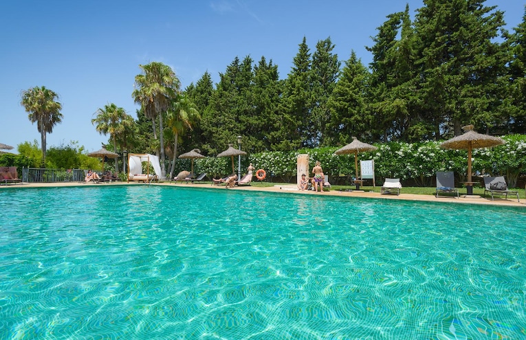 Swimming pools - 1