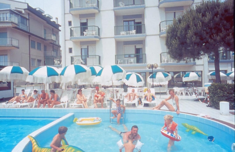 Swimming pools - 1