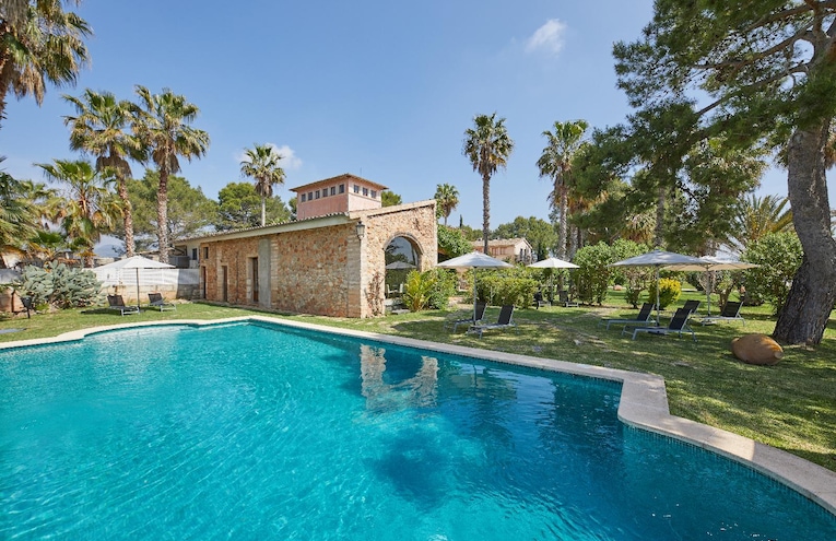Swimming pools - 1