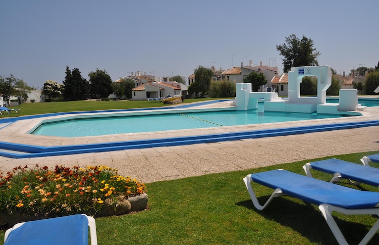 Swimming pools - 1