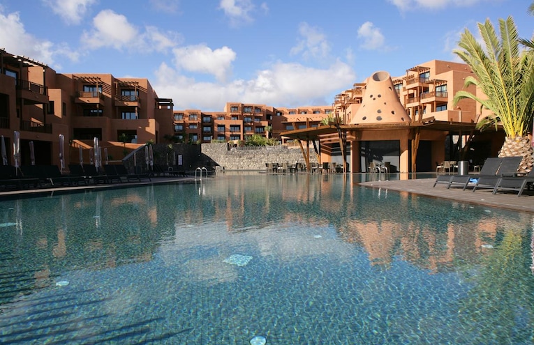 Swimming pools - 1