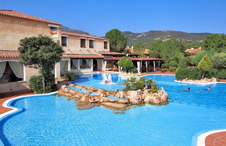 Swimming pools - 3