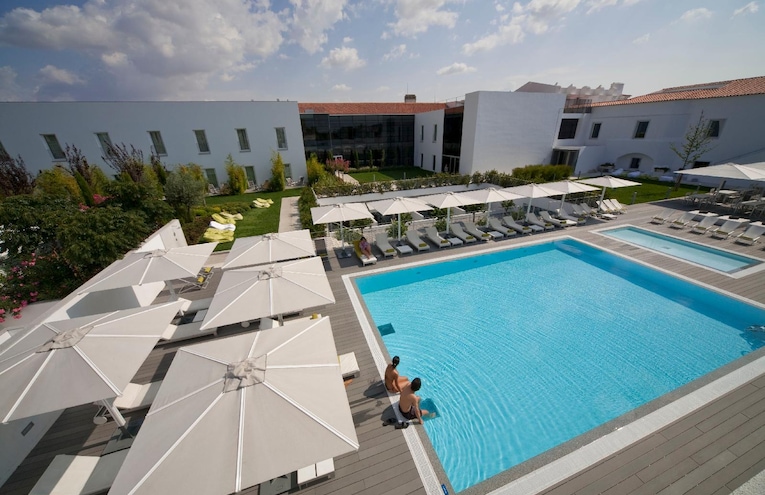 Swimming pools - 1