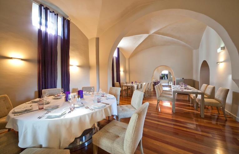 Restaurants - 1