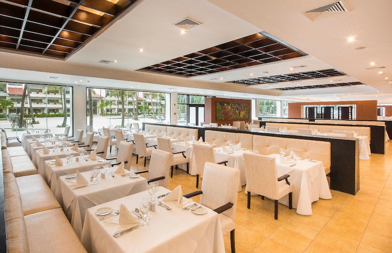 Restaurants - 11