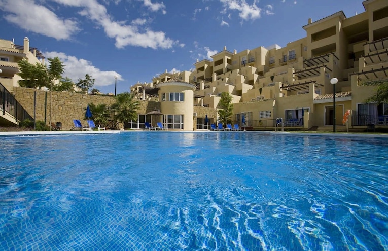 Swimming pools - 2