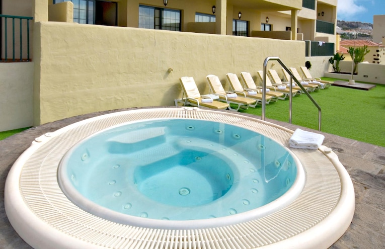 Swimming pools - 2