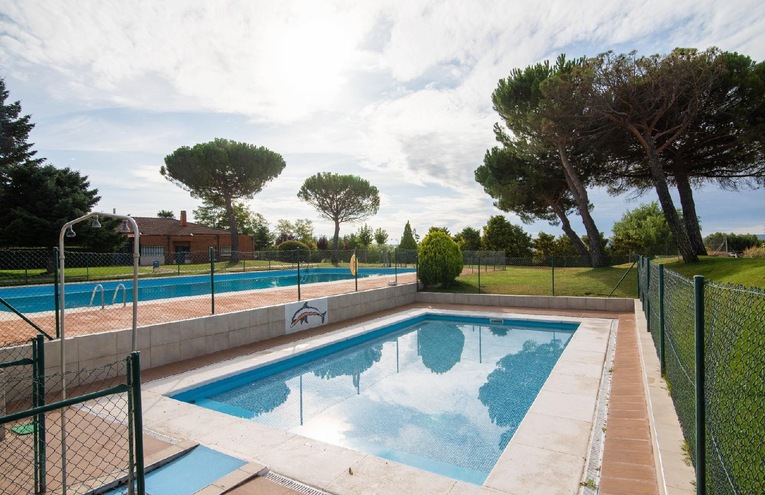 Swimming pools - 2