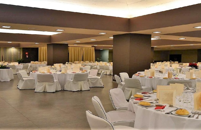 Restaurants - 4