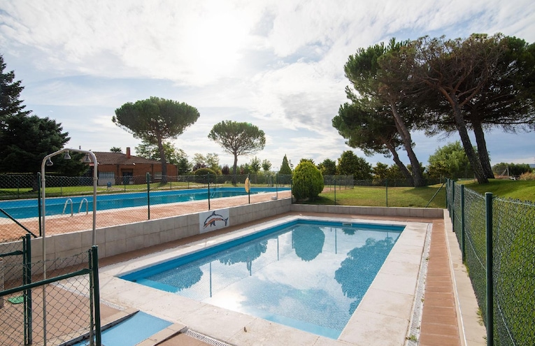 Swimming pools - 2
