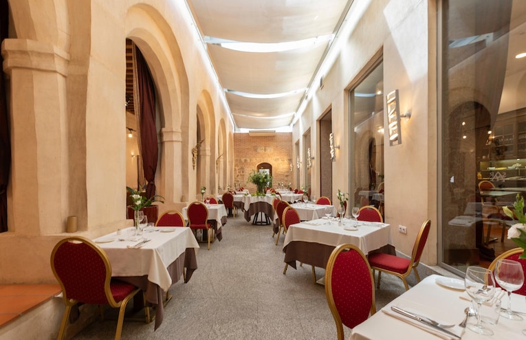 Restaurants - 5