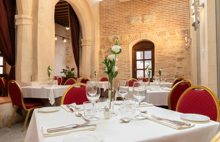 Restaurants - 7