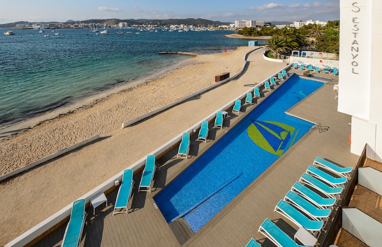 Swimming pools - 1