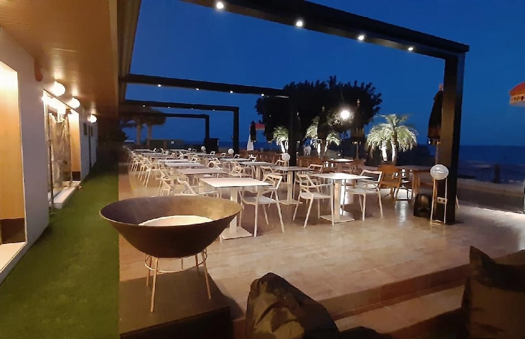 Restaurants - 1