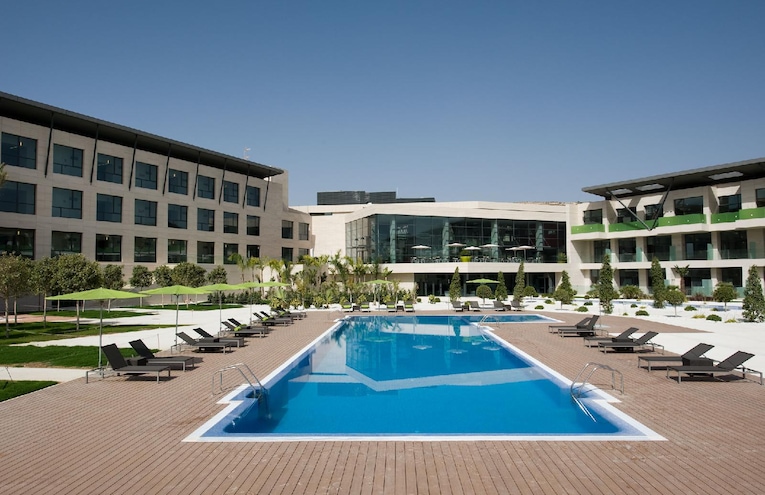 Swimming pools - 1